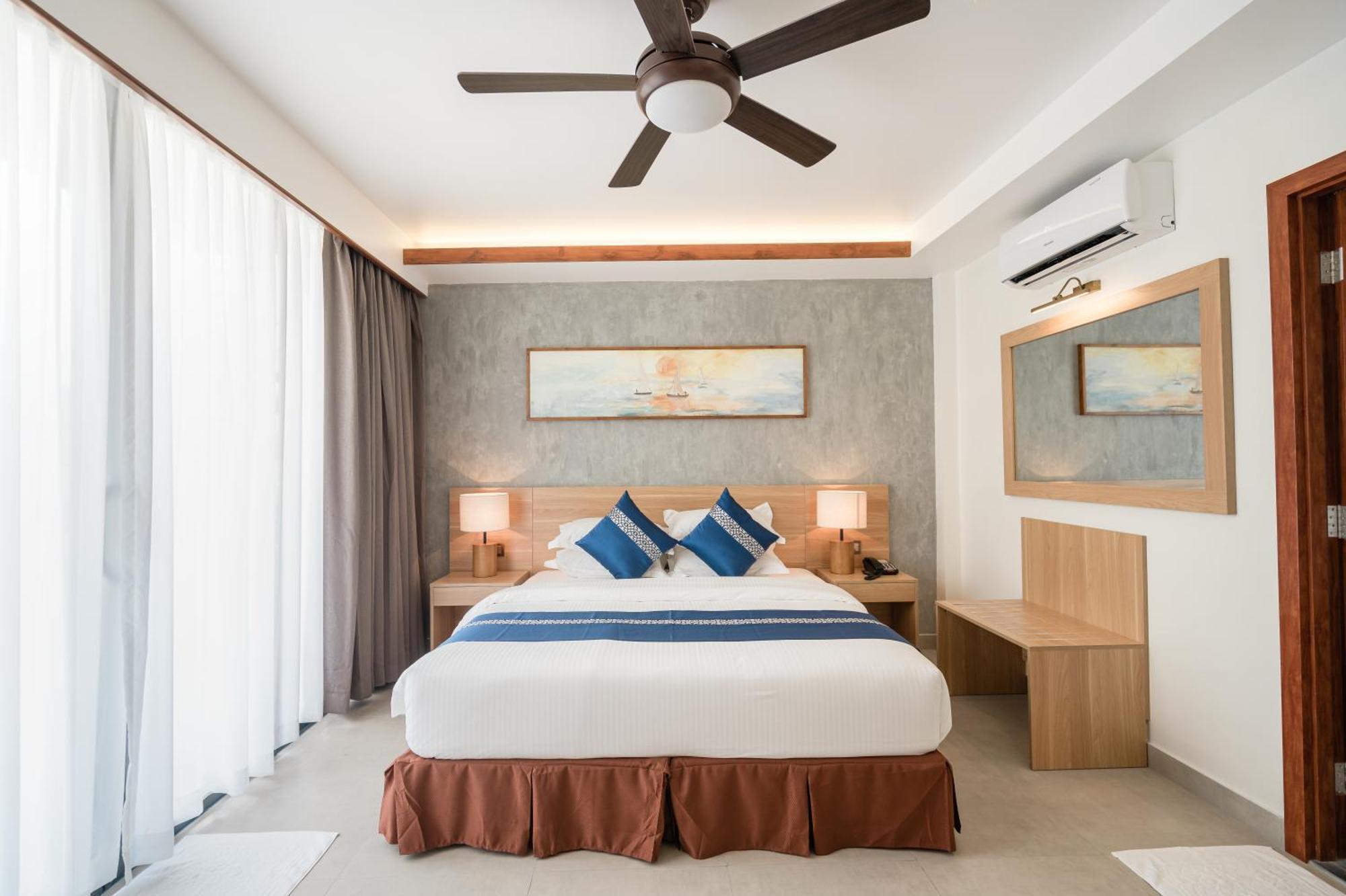 Ayala Oceanview Maldives Hotel Gulhi Kültér fotó