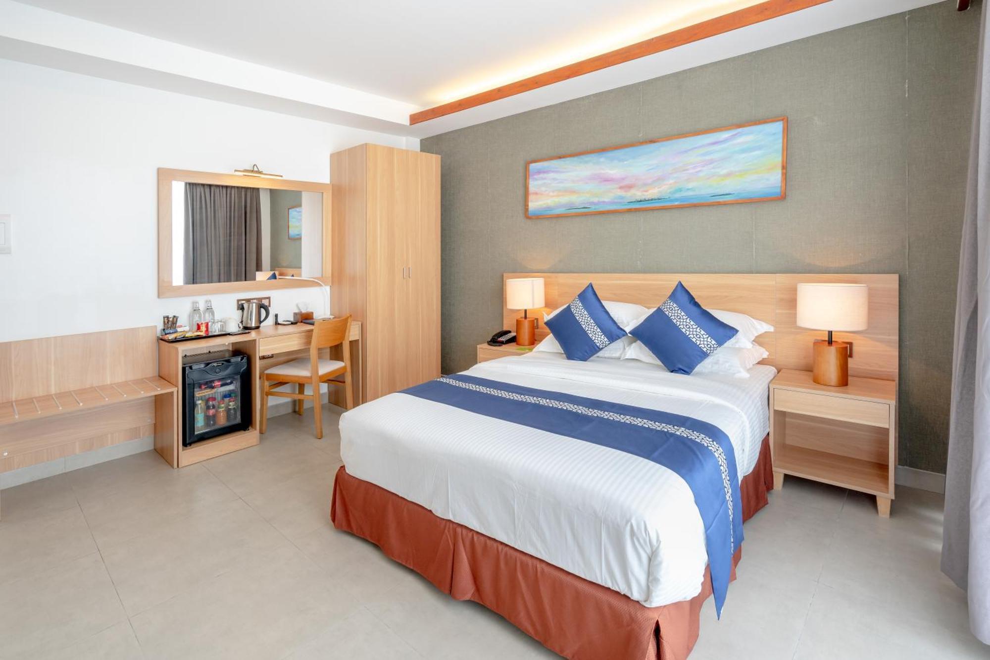 Ayala Oceanview Maldives Hotel Gulhi Kültér fotó
