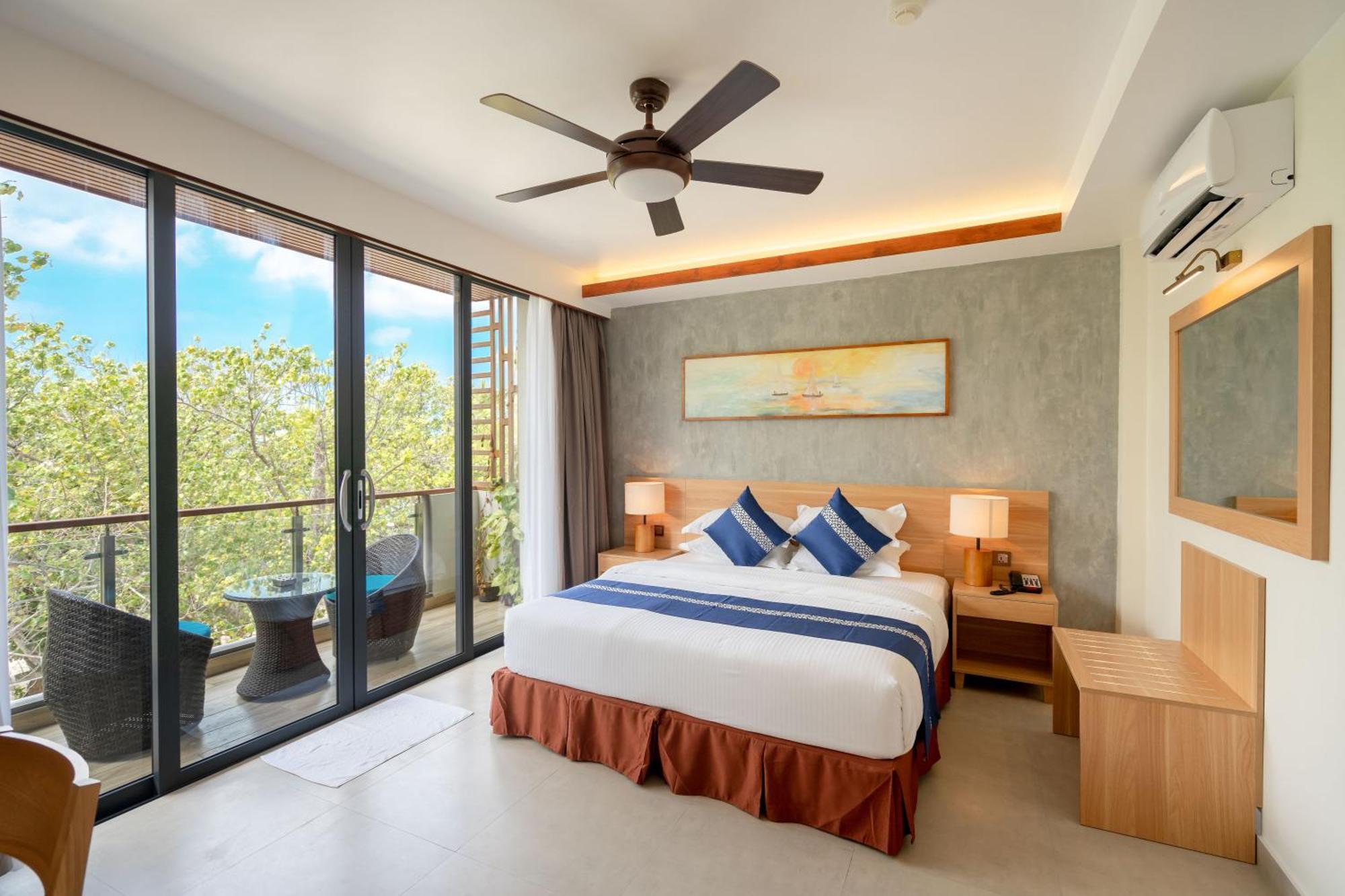 Ayala Oceanview Maldives Hotel Gulhi Kültér fotó