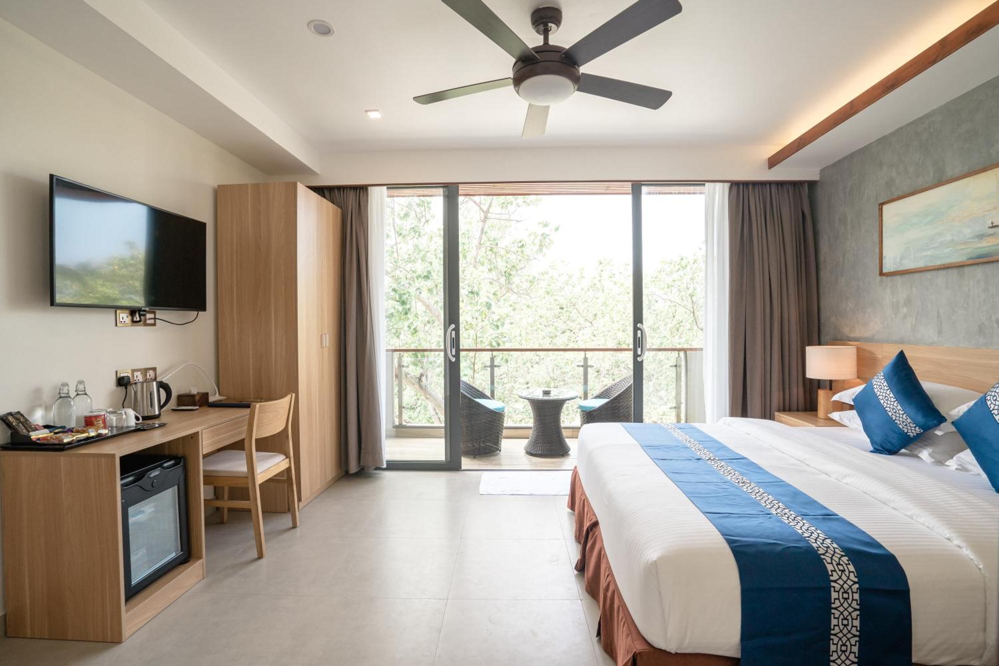 Ayala Oceanview Maldives Hotel Gulhi Kültér fotó