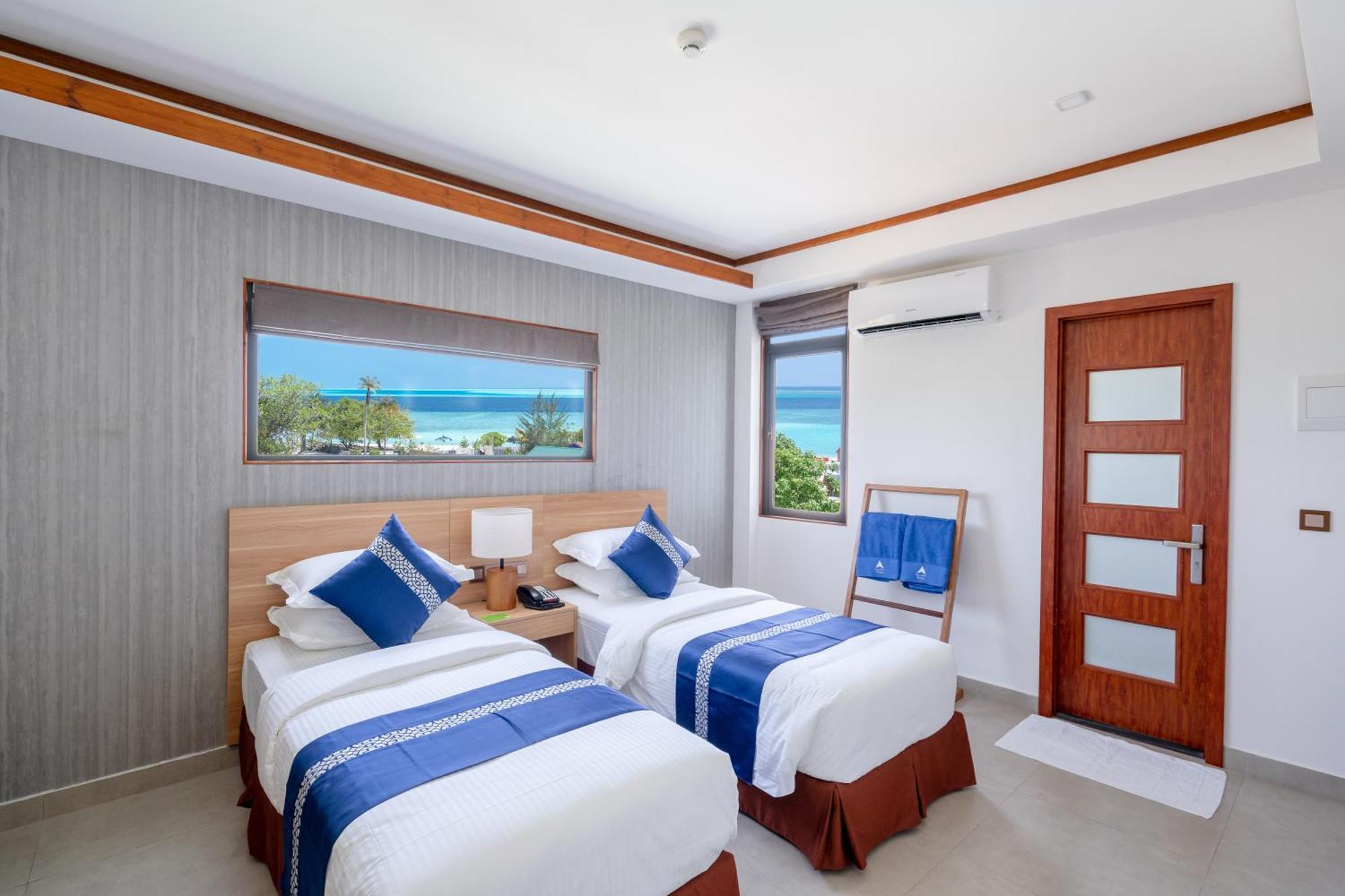 Ayala Oceanview Maldives Hotel Gulhi Kültér fotó