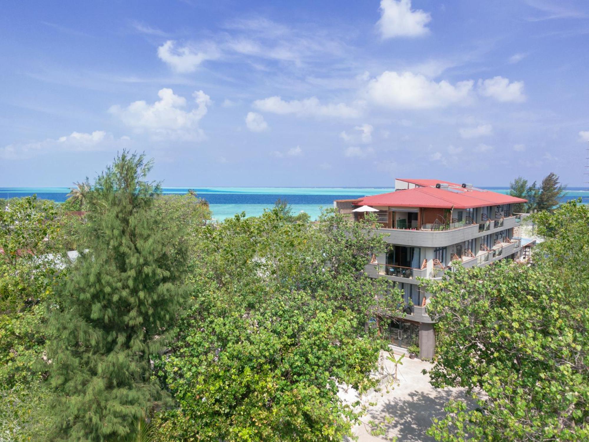 Ayala Oceanview Maldives Hotel Gulhi Kültér fotó